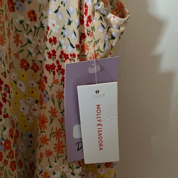 Floral Ruffle Sleeve Top - Picture 2 of 5